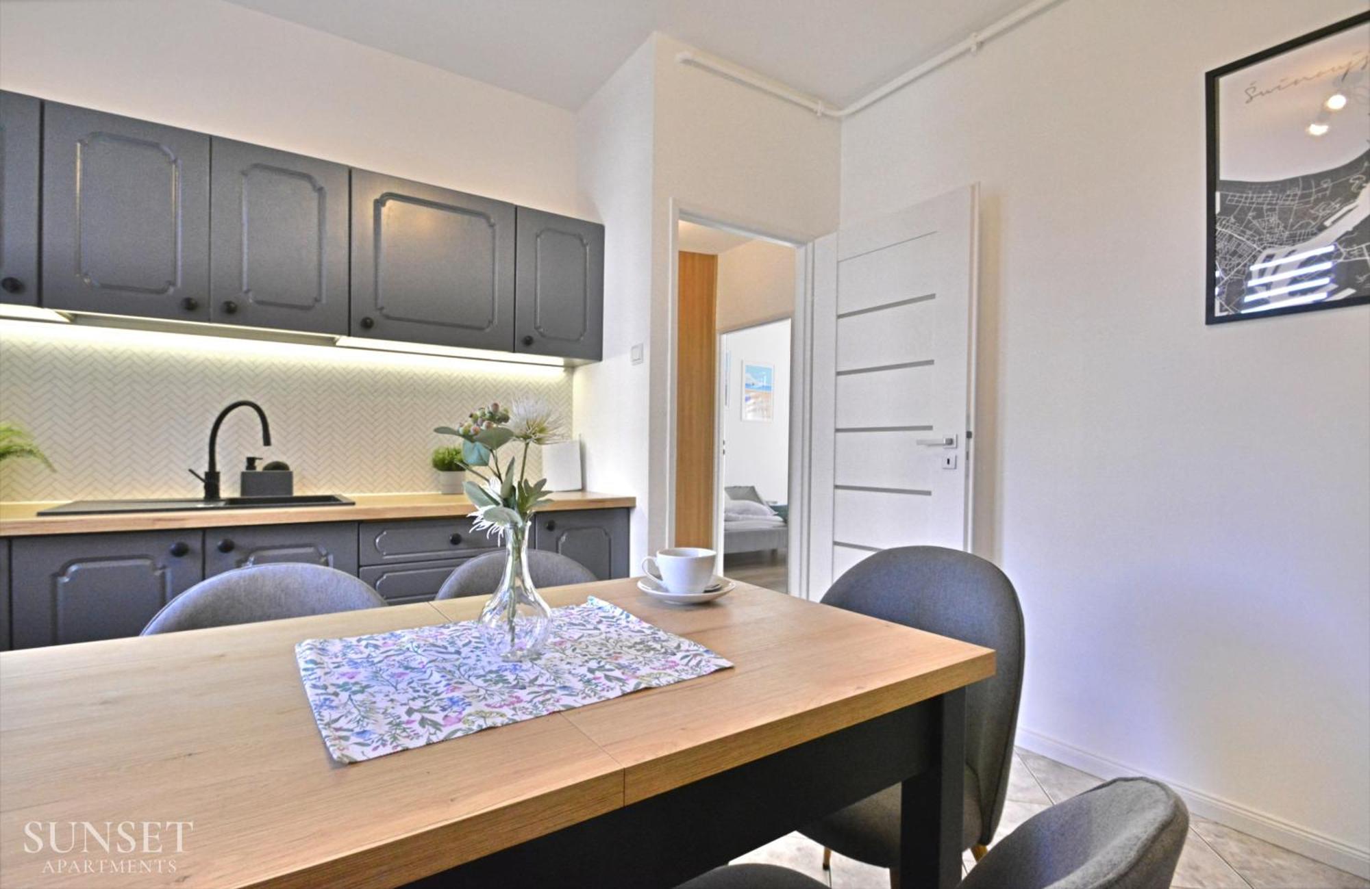 Sunset Apartments - Monte Cassino 6 斯维诺乌伊希切 外观 照片